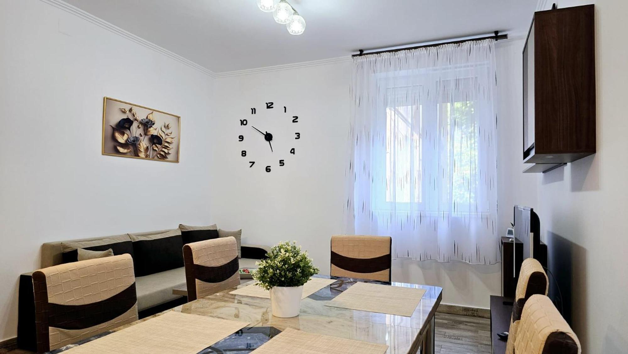 Apartament 3 Camere Hd Hunedoara Exterior photo
